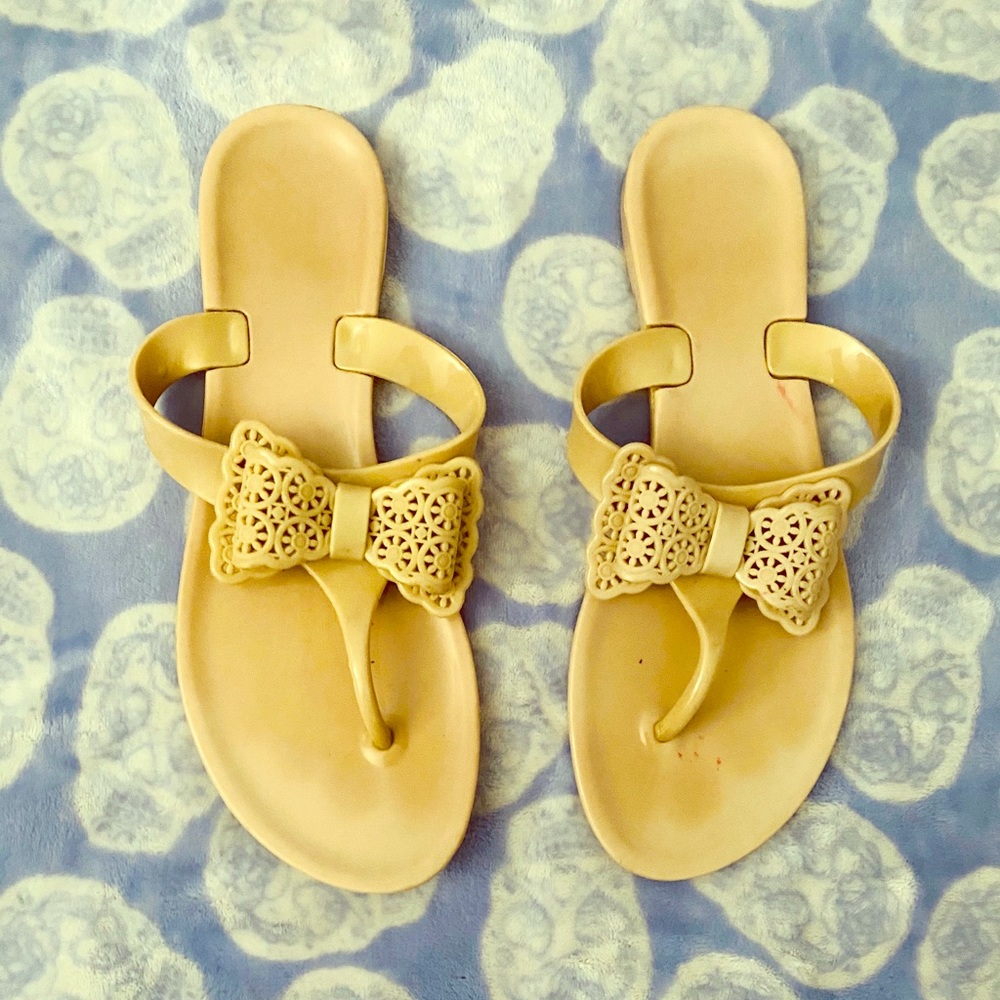 peach flip flops